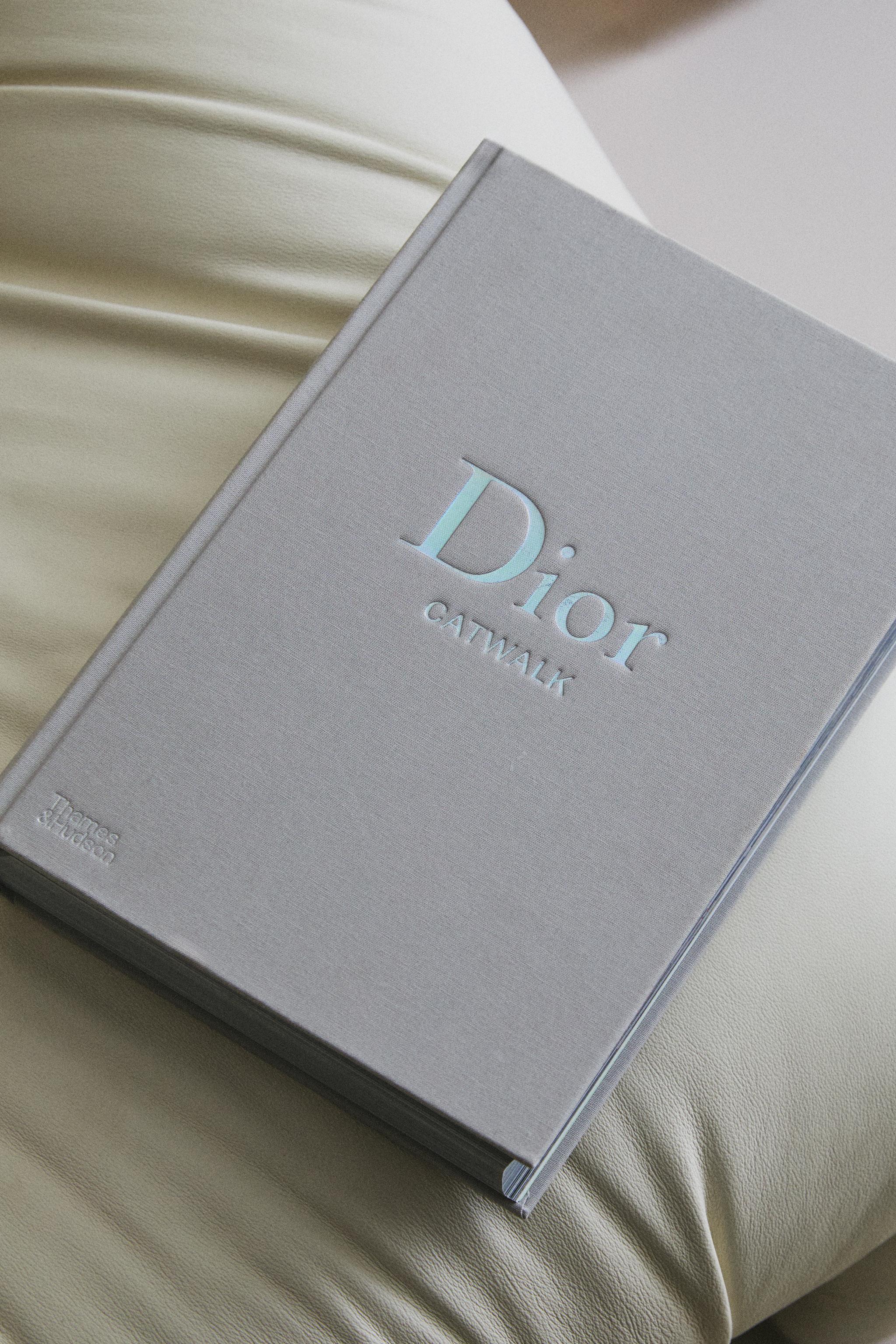 DIOR CATWALK BOOK
